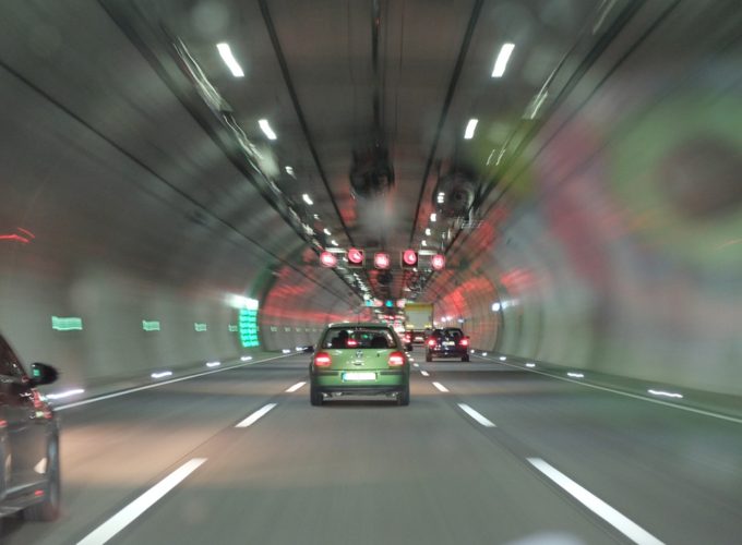 Chyby při řízení automobilu, které jsou v Česku důvodem dopravních nehod