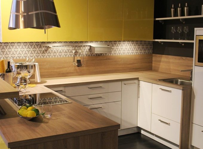 S barvami do kuchyně opatrně. Tři stačí