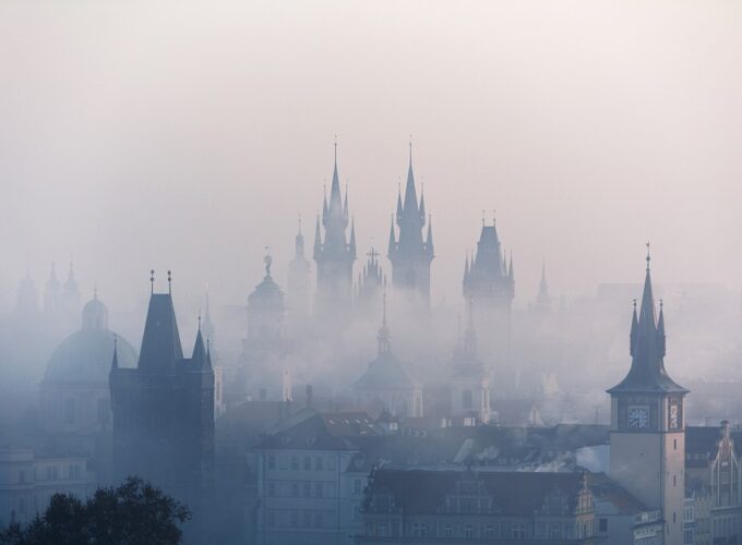 Stěhování a bydlení v Praze: Jak najít ideální byt nebo dům ve velkoměstě