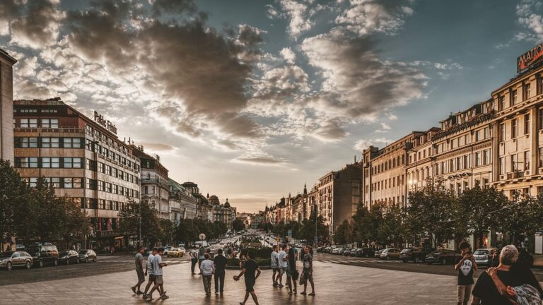 Česká moderna: autoři, manifest a cvičení