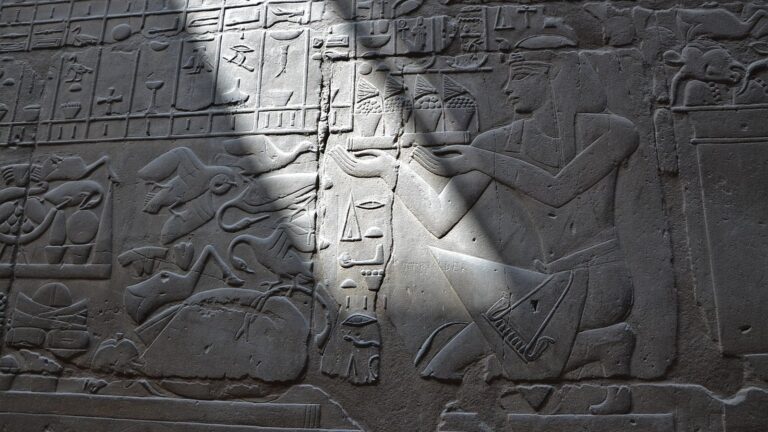 Karnak: co je doložené a co jsou omyly